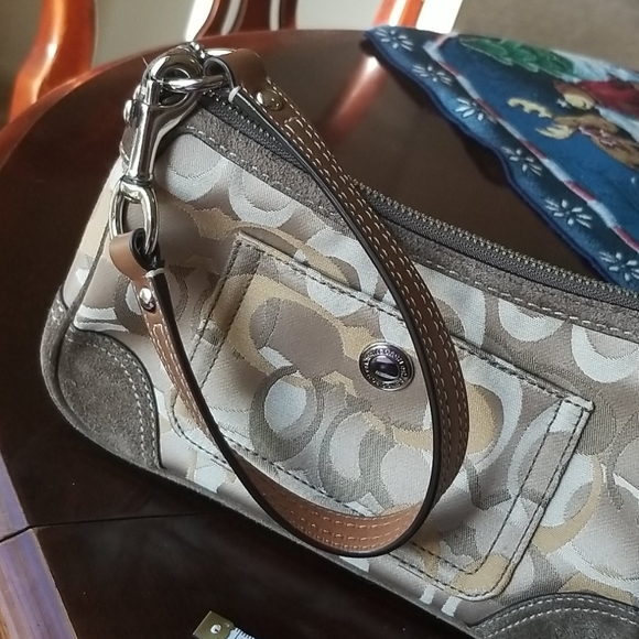 Coach KO5K-2171 Women's Small handbag 👜 - Picture 11 of 12